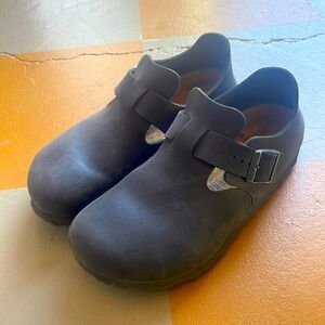 Birkenstock London black oiled leather shoes